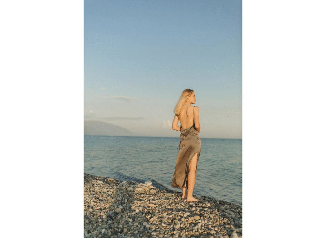How to Stretch Image - Photoshop