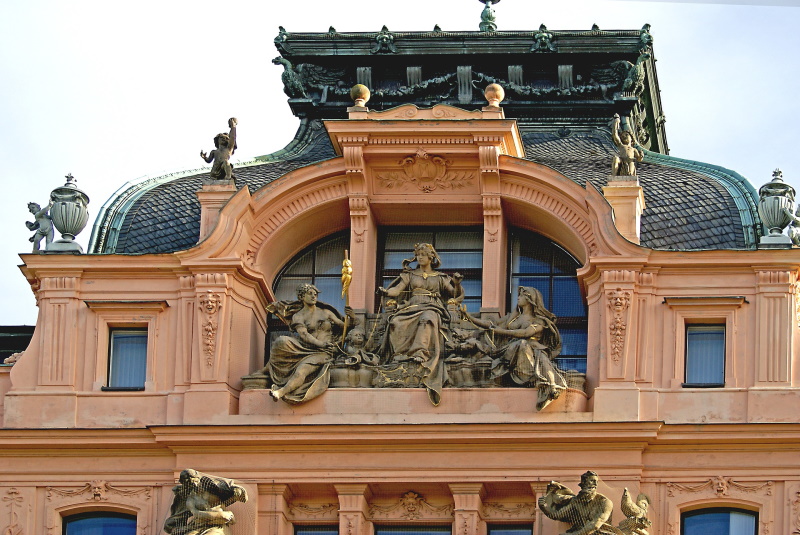 Best Lens for Architectural Photography