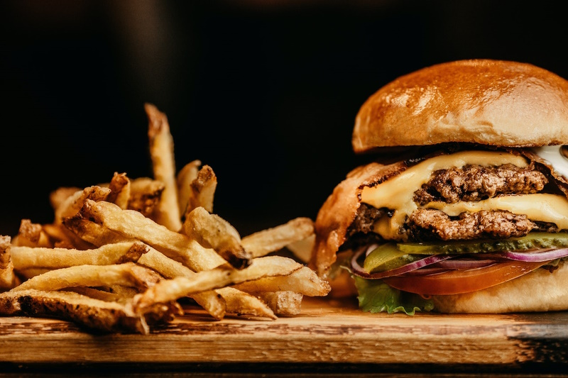 hamburger and chips